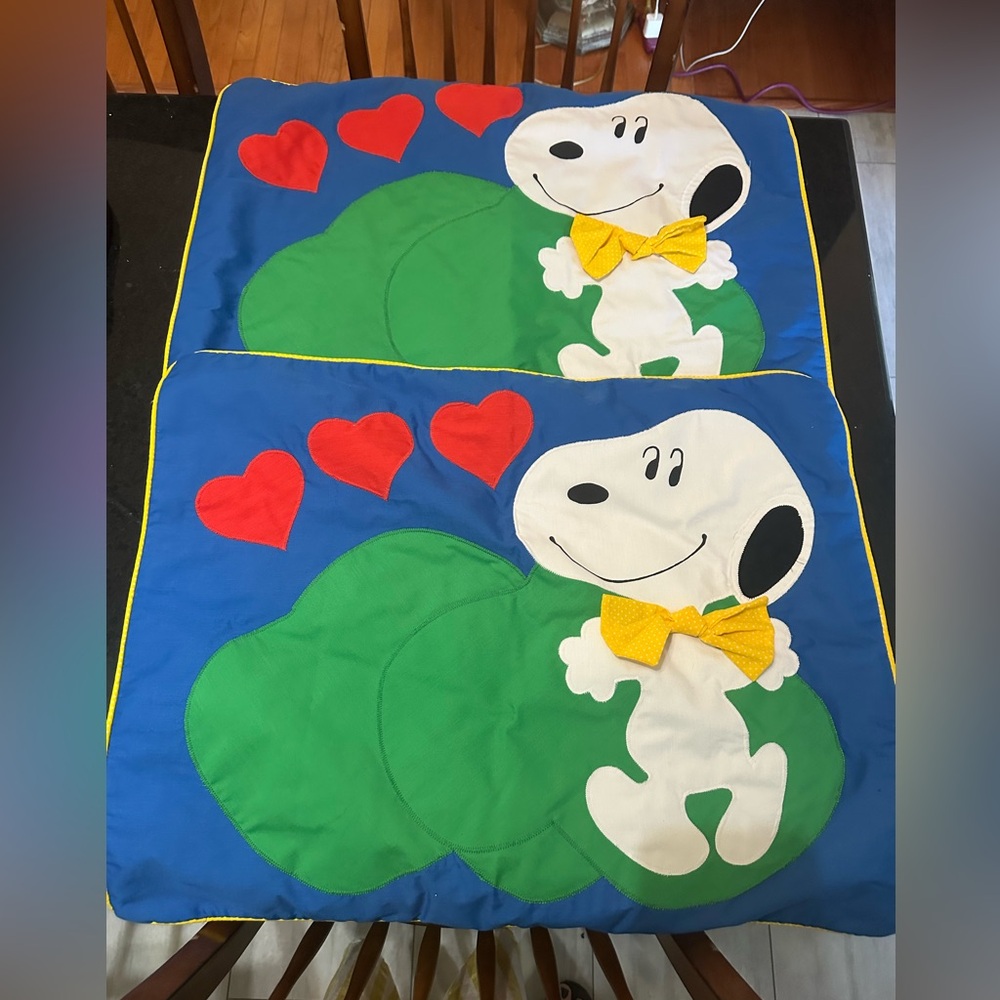 Vintage Peanuts Snoopy pillow cases
